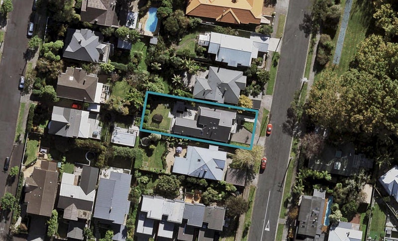 17 Wairua Road, Remuera, Auckland - Carousel 1