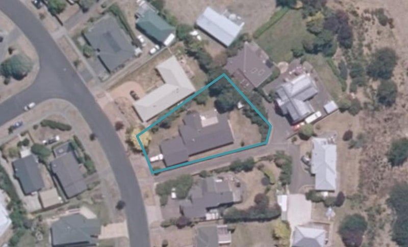 16 Logan Avenue, Wharewaka, Taupo - Carousel 1