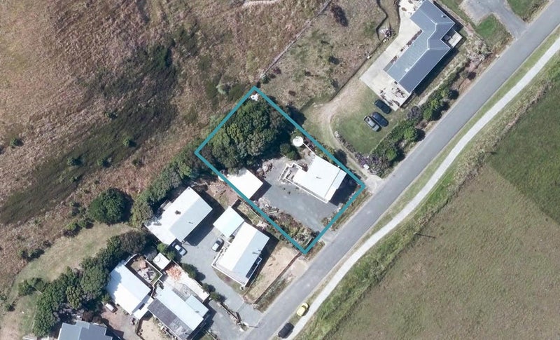 176 Newcastle Street, Mahia, Māhia - Carousel 1