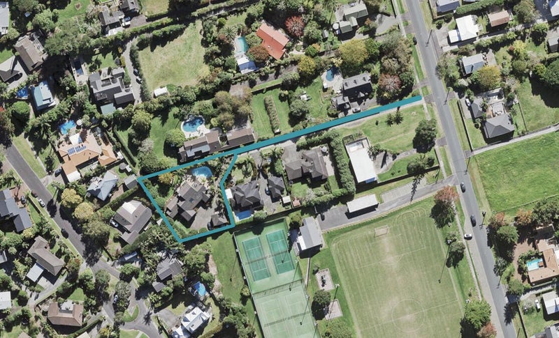 32A Roland Road, Greenhithe, Auckland - Carousel 1