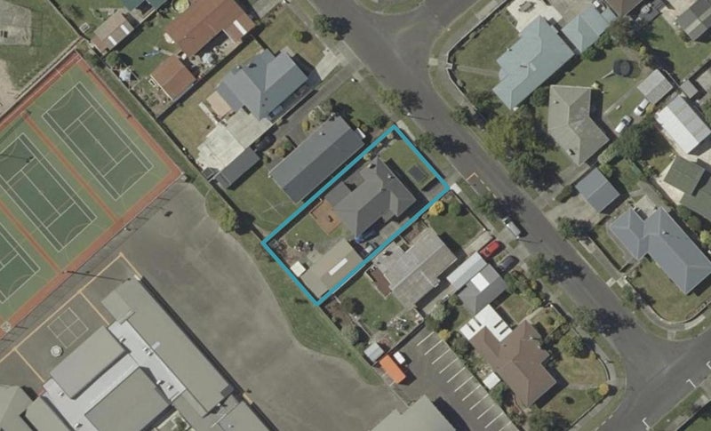 32 Aspiring Avenue, Milson, Palmerston North - Carousel 1