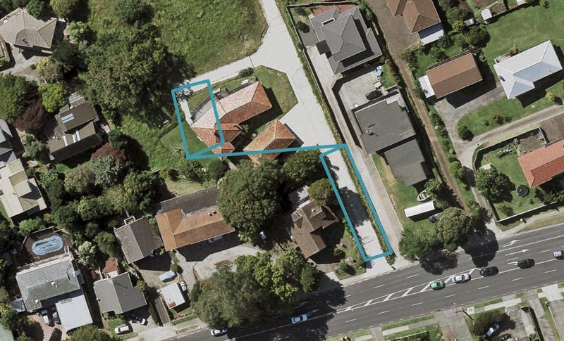 18 Waheguru Lane, Goodwood Heights, Auckland - Carousel 1