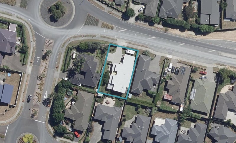 15 Thomas Road, Huntington, Hamilton - Carousel 1