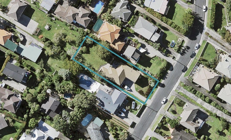 13 Alexander Street, Cockle Bay, Auckland - Carousel 1