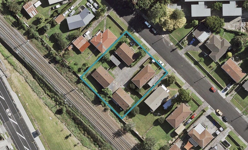 4/17 Ferguson Street, Manurewa East, Auckland - Carousel 1