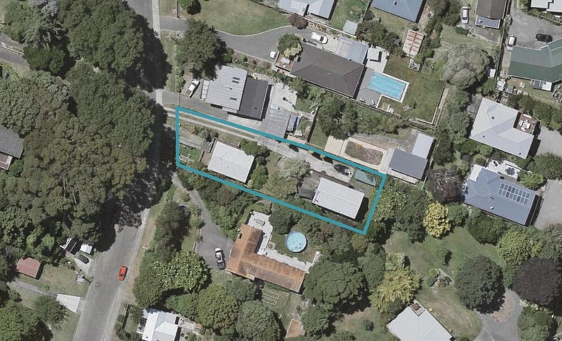 30 Clunie Avenue, Raumati South, Paraparaumu - Carousel 1