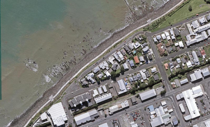 18 Woolcombe Terrace, New Plymouth, New Plymouth - Carousel 1