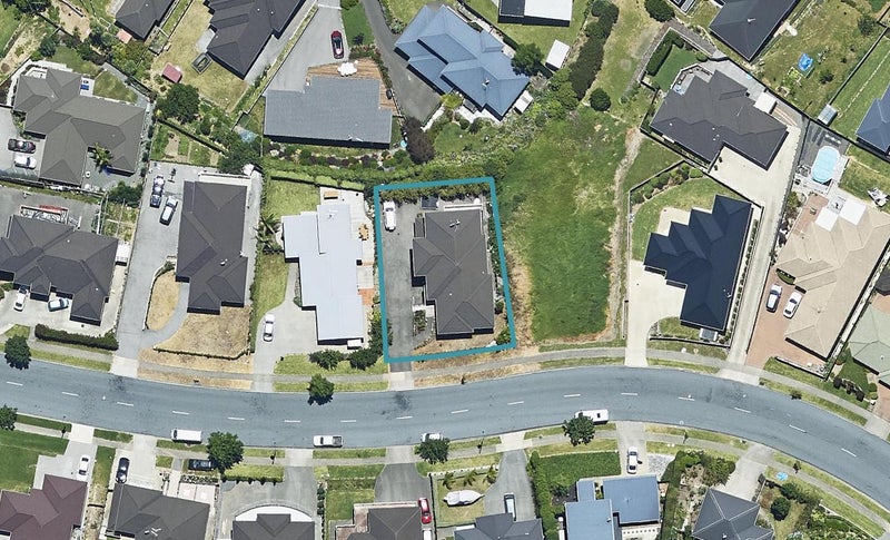 52 Waterside Drive, Pyes Pa, Tauranga - Carousel 1