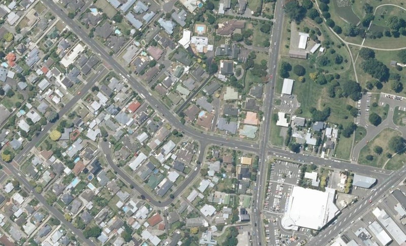 37 Auckland Road, Greenmeadows, Napier - Carousel 1