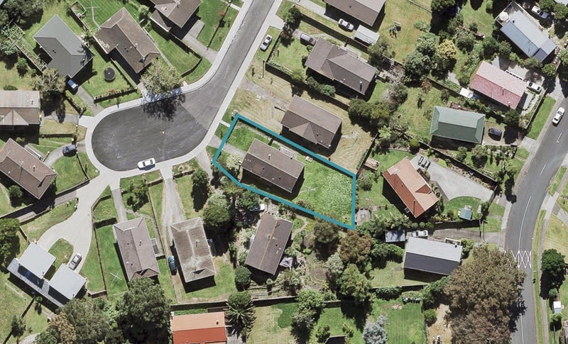 14 Reverie Place, Massey, Auckland - Carousel 1