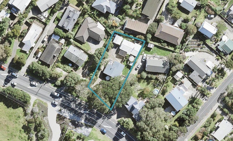454B Whangaparaoa Road, Stanmore Bay, Whangaparaoa - Carousel 1