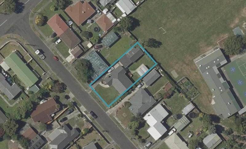 5 Leslie Avenue, Cloverlea, Palmerston North - Carousel 1