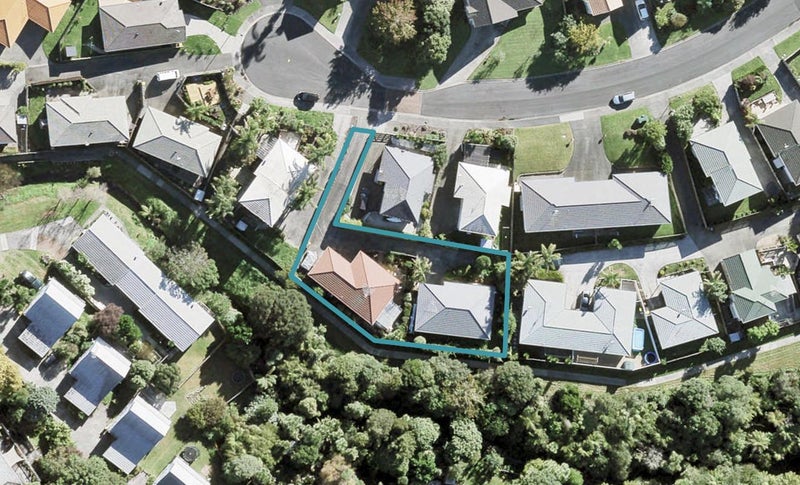 2/15 Mably Court, Stanmore Bay, Whangaparaoa - Carousel 1
