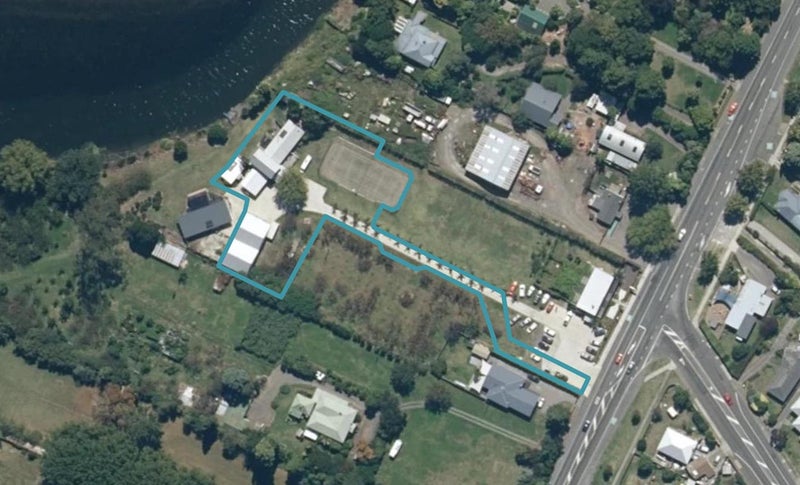 10 Plumtree Lane, Clive, Clive - Carousel 1