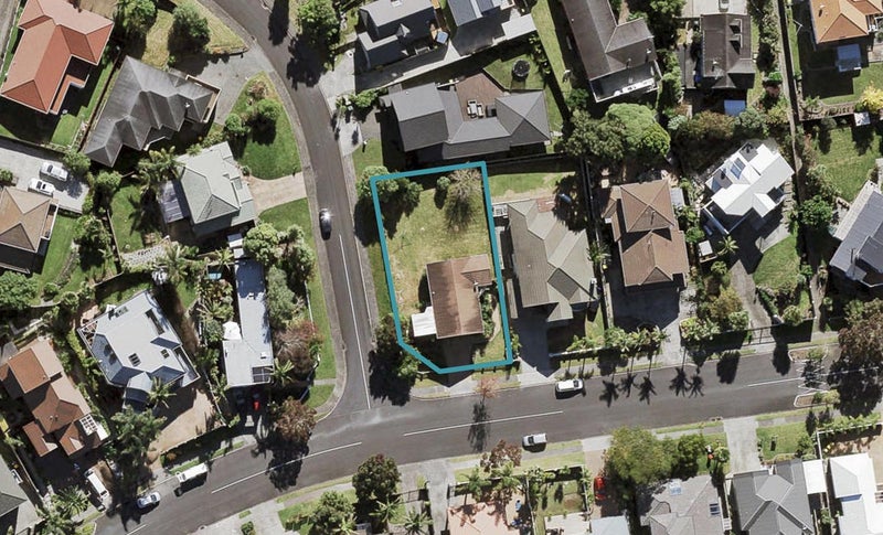 33 Lagoon Way, West Harbour, Auckland - Carousel 1