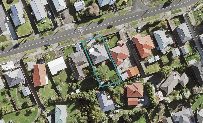 50 Valonia Street, New Windsor, Auckland - Carousel 1