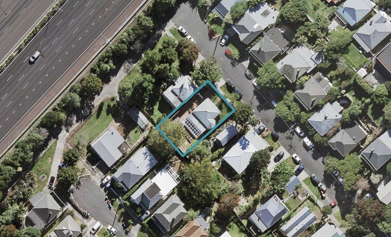 32A Alexander Street, Kingsland, Auckland - Carousel 1