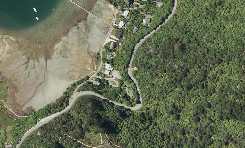 2371 Queen Charlotte Drive, Ngakuta Bay - Carousel 1