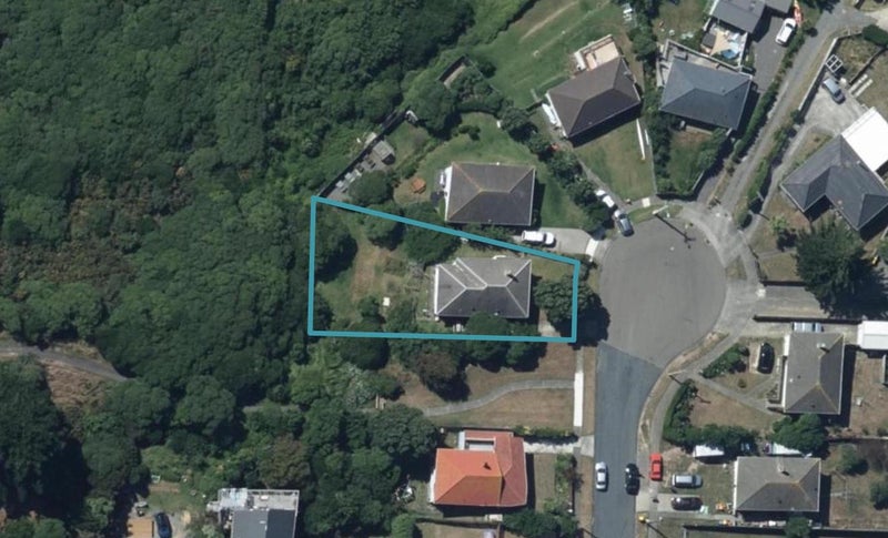 112 Tireti Road, Titahi Bay, Porirua - Carousel 1
