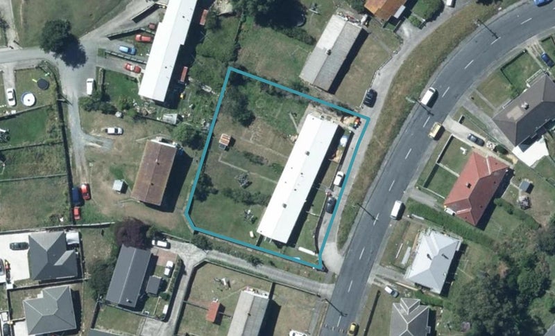 93 Hampshire Street, Cannons Creek, Porirua - Carousel 1