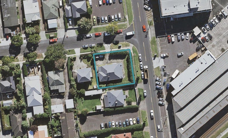 61 Grotto Street, Onehunga, Auckland - Carousel 1