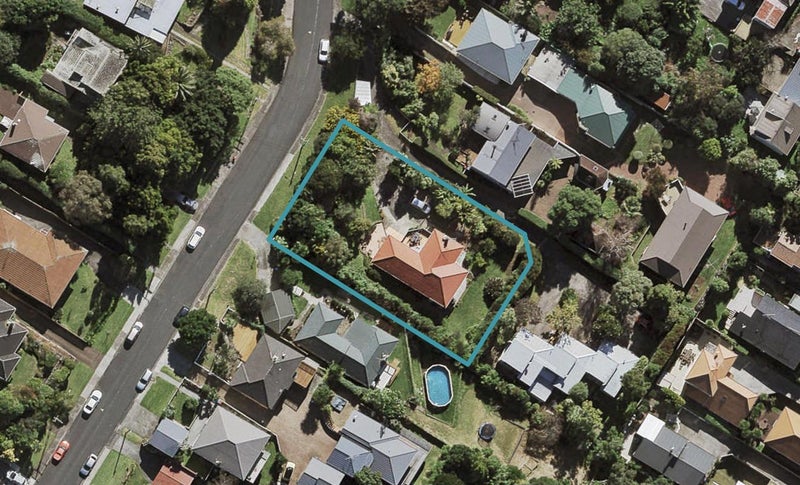 57 Ngatiawa Street, One Tree Hill, Auckland - Carousel 1