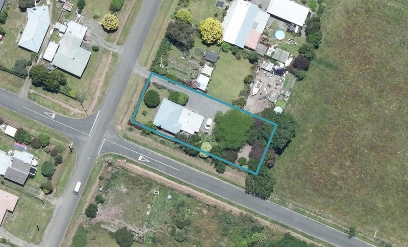 11 Carroll Street, Frasertown, Wairoa - Carousel 1