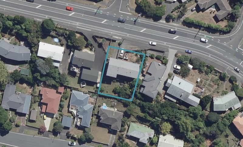 86 Cambridge Road, Hillcrest, Hamilton - Carousel 1