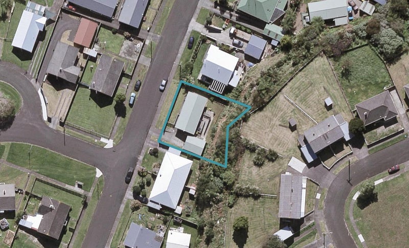 116 Cook Street, Marfell, New Plymouth - Carousel 1