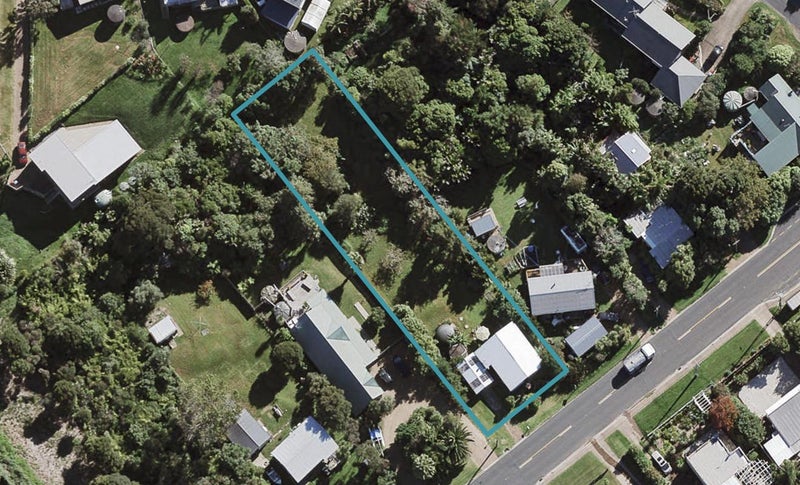 34 Onetangi Road, Onetangi, Waiheke Island - Carousel 1