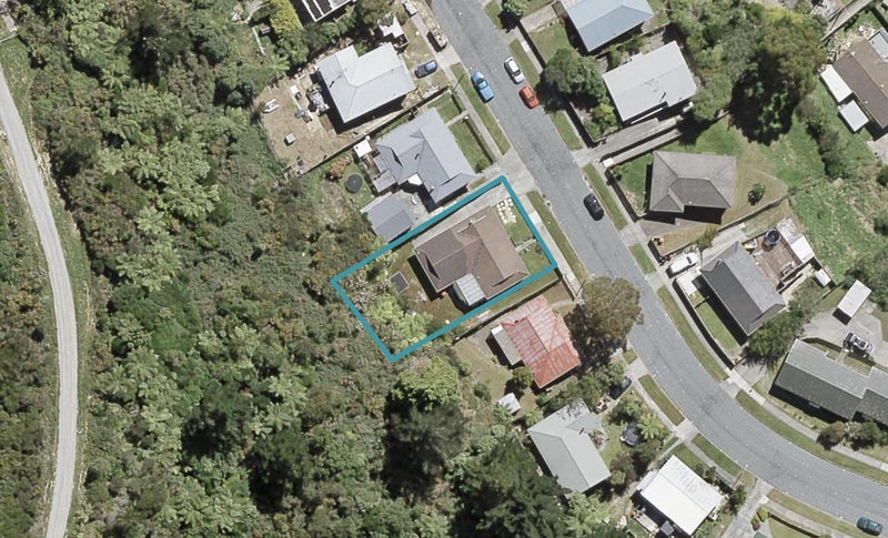 29 Fenchurch Grove, Stokes Valley, Lower Hutt - Carousel 1