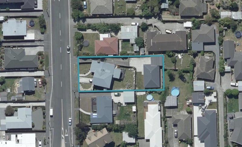 2/396 Bower Avenue, Parklands, Christchurch - Carousel 1