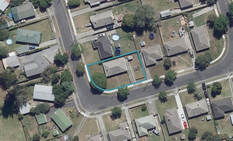 67 Marshall Street, Fairfield, Hamilton - Carousel 1
