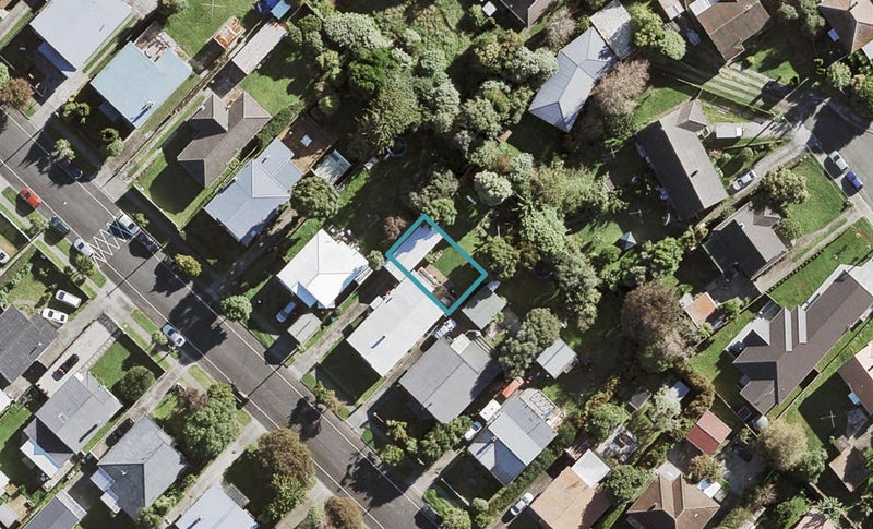 14C Ennismore Road, Mount Albert, Auckland - Carousel 1