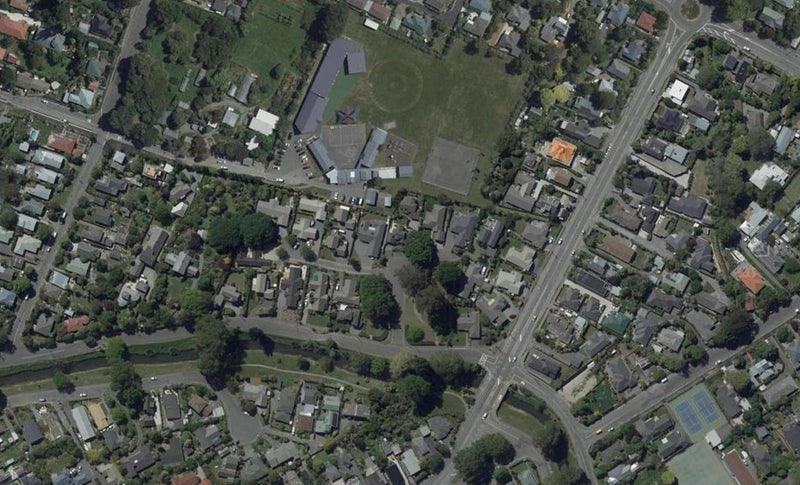 24 Acorn Close, Waltham, Christchurch - Carousel 1