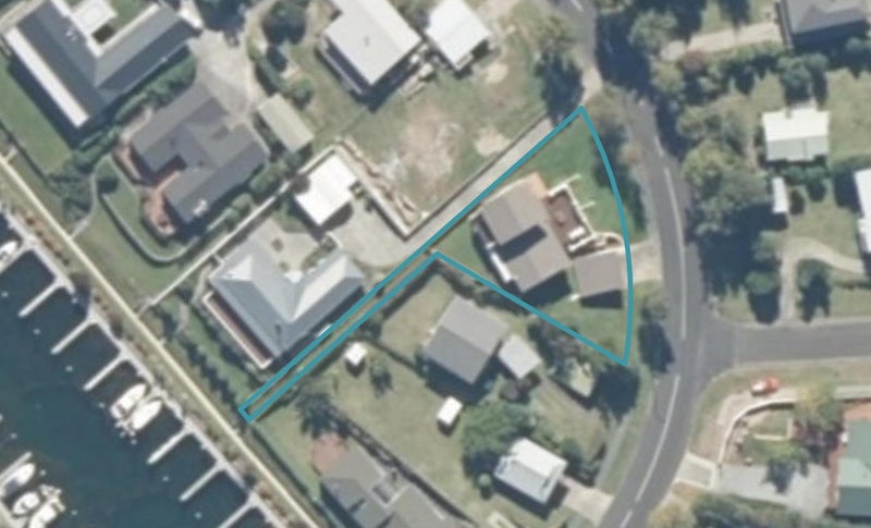 18 Marina Terrace, Kinloch, Taupō - Carousel 1