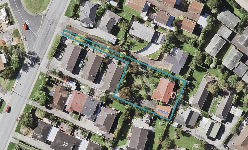 70 Wellington Street, Howick, Auckland - Carousel 1