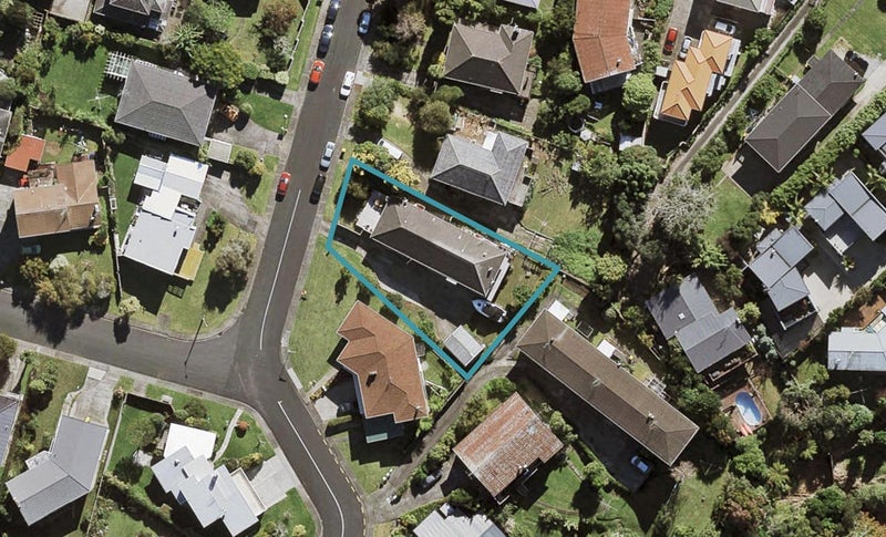 2/8 Fowler Street, Northcote, Auckland - Carousel 1