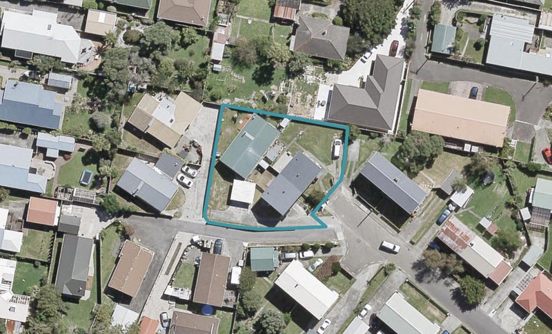 1/21 Trevethick Grove, Woburn, Lower Hutt - Carousel 1