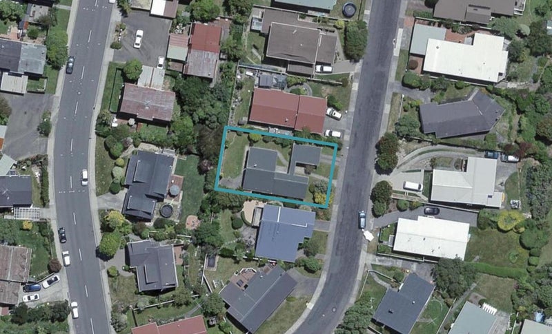 7 Cranwell Street, Churton Park, Wellington - Carousel 1