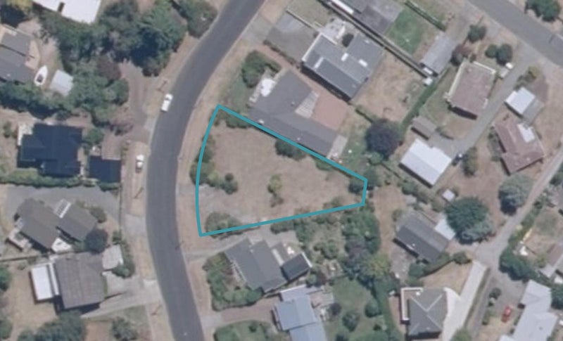 54 Rainbow Drive, Rainbow Point, Taupo - Carousel 1