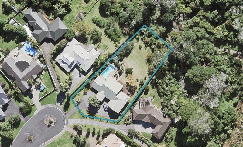 21 Windfall Grove, Greenhithe, Auckland - Carousel 1