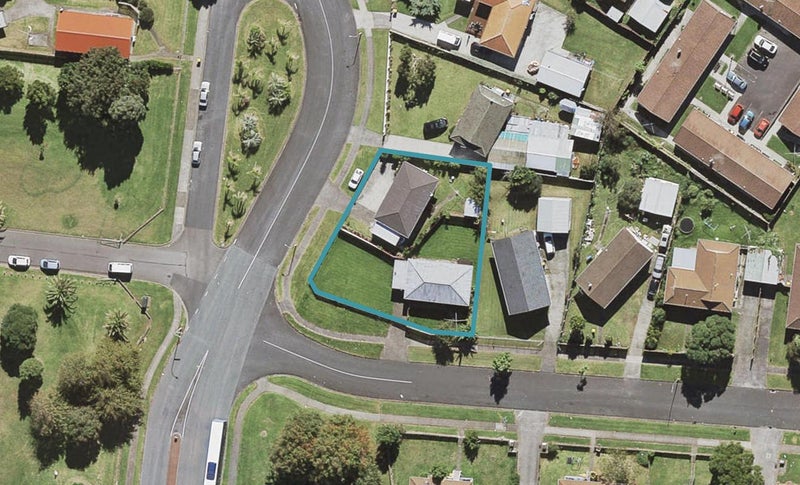 2/11 Court Town Close, Mangere, Auckland - Carousel 1