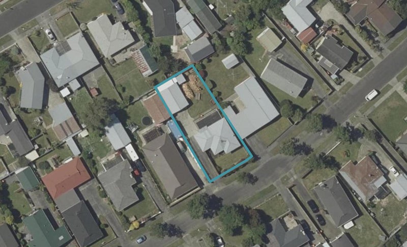 35 Raglan Avenue, Cloverlea, Palmerston North - Carousel 1