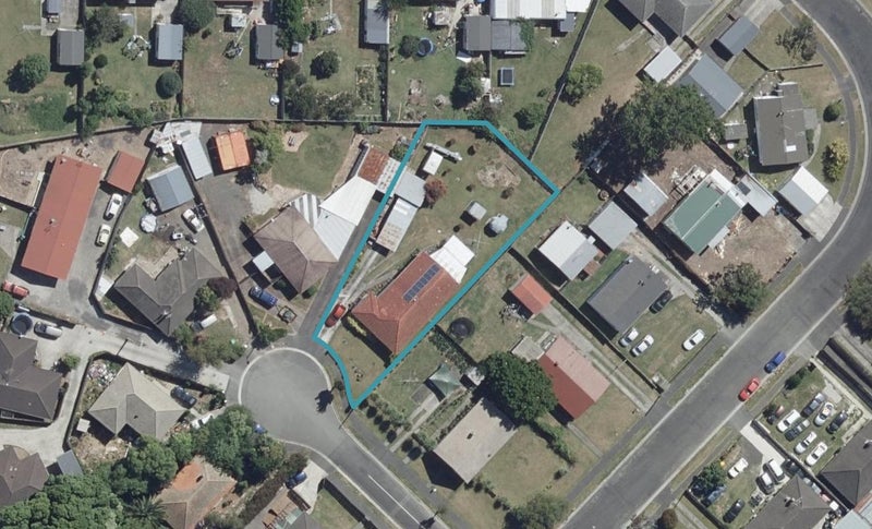 4 Lee Place, Bader, Hamilton - Carousel 1