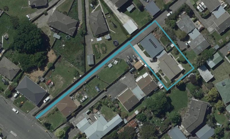 1/2 Charity Lane, Spreydon, Christchurch - Carousel 1