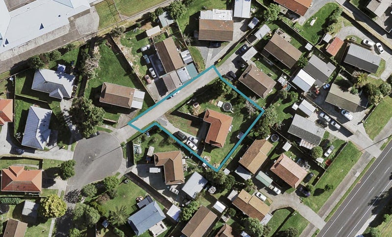 7 McGreal Place, Weymouth, Auckland - Carousel 1