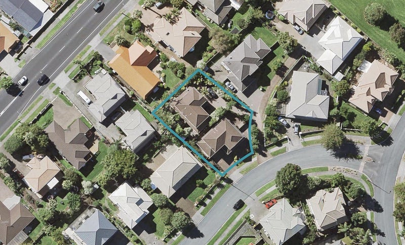 1/9 Belgate Place, Somerville, Manukau - Carousel 1