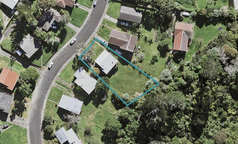 25 Lysander Crescent, Beach Haven, Auckland - Carousel 1