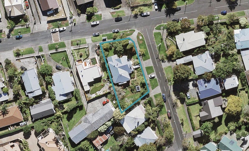 23 Seaview Terrace, Mount Albert, Auckland - Carousel 1